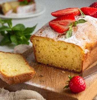 pound-loaf-cake-with-strawberry-mint-wooden-board